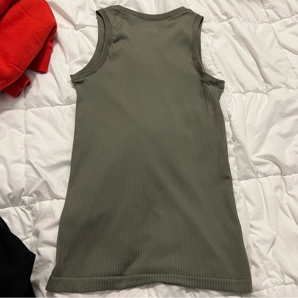 Athleta tank top - Picture 3 of 3